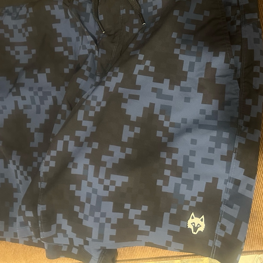 Greyson Coywolf - Foggy Forest - XL - only tried on